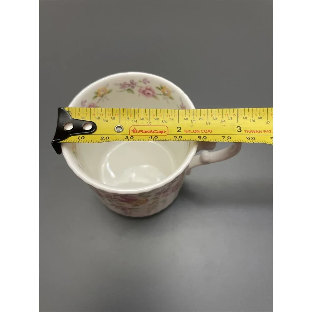 VTG “Cotswold” Elizabethan Cup Pink & Yellow Fine Bone China England 2 3/8” RARE